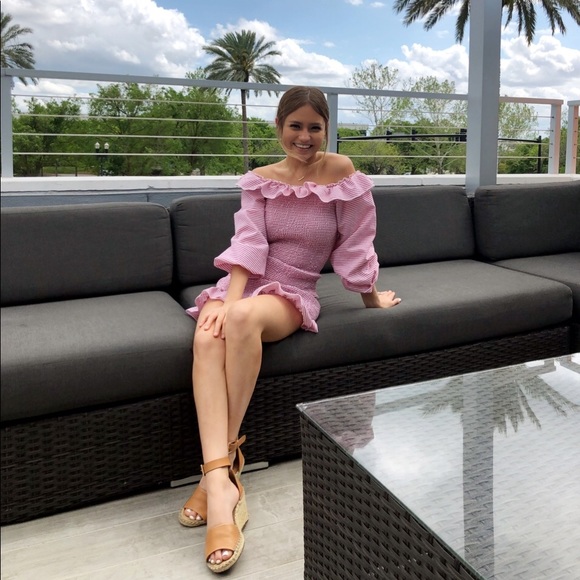 Meet your Posher, Karen - Picture 9 of 15